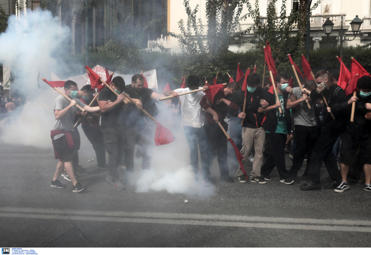 Φοιτητές κάνουν πορεία στο κέντρο της Αθήνας για την κατάργηση του ασύλου [pics]