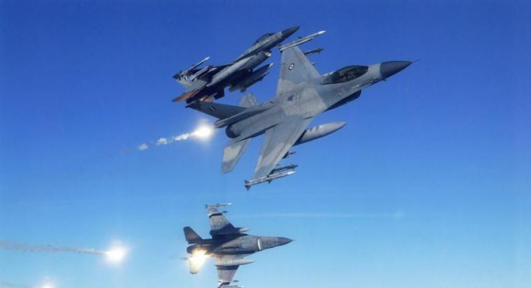Έστειλαν “μήνυμα” με επίδειξη ισχύος τα ελληνικά μαχητικά F-16 σε άσκηση της Κύπρου! [vid]