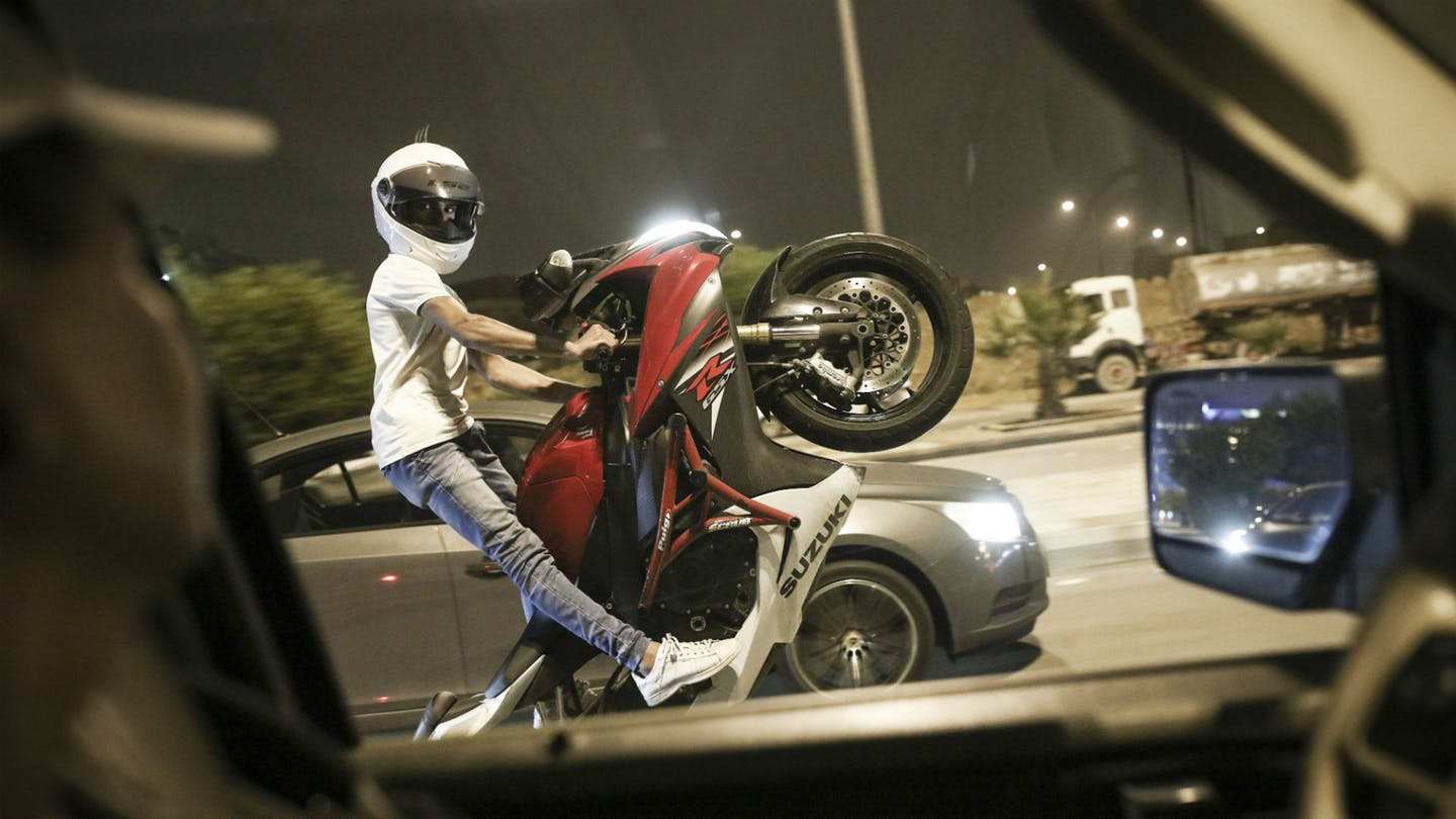 Έρευνα φανερώνει πως βλέπουν οι οδηγοί αυτοκινήτων τους μοτοσυκλετιστές!