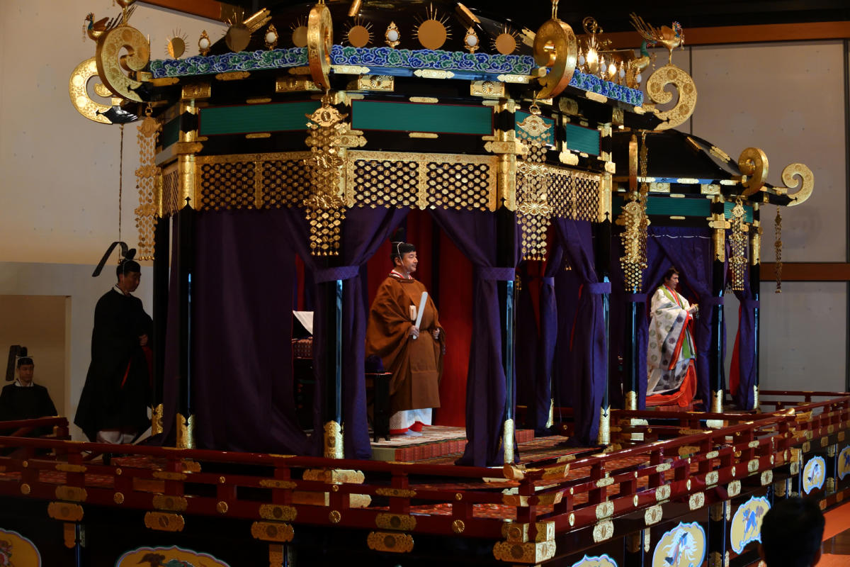 Ιαπωνία: Νέος Αυτοκράτορας ο Ναρουχίτο – Η εντυπωσιακή ενθρόνιση – video