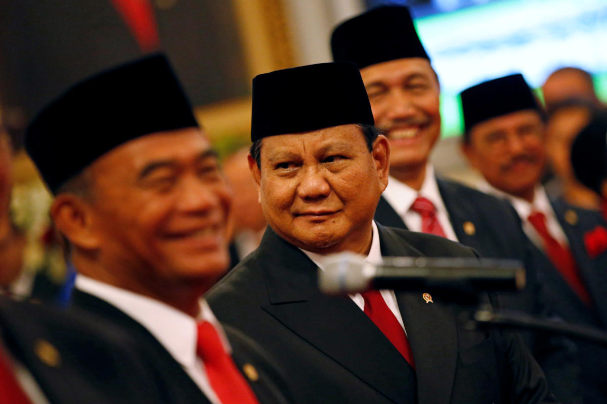 Ινδονησία: Έκανε υπουργό Άμυνας τον… αντίπαλό του στις εκλογές!