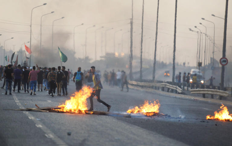 Ιράκ: Νέο “πυρ” κατά διαδηλωτών – Συγκρούσεις σε όλη την χώρα
