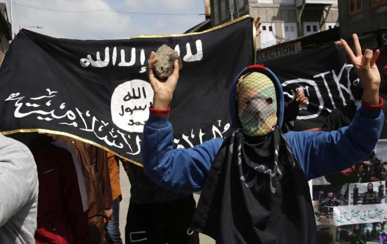 Ο φόβος της αναγέννησης του ISIS μετά την εισβολή της Τουρκίας στη Συρία