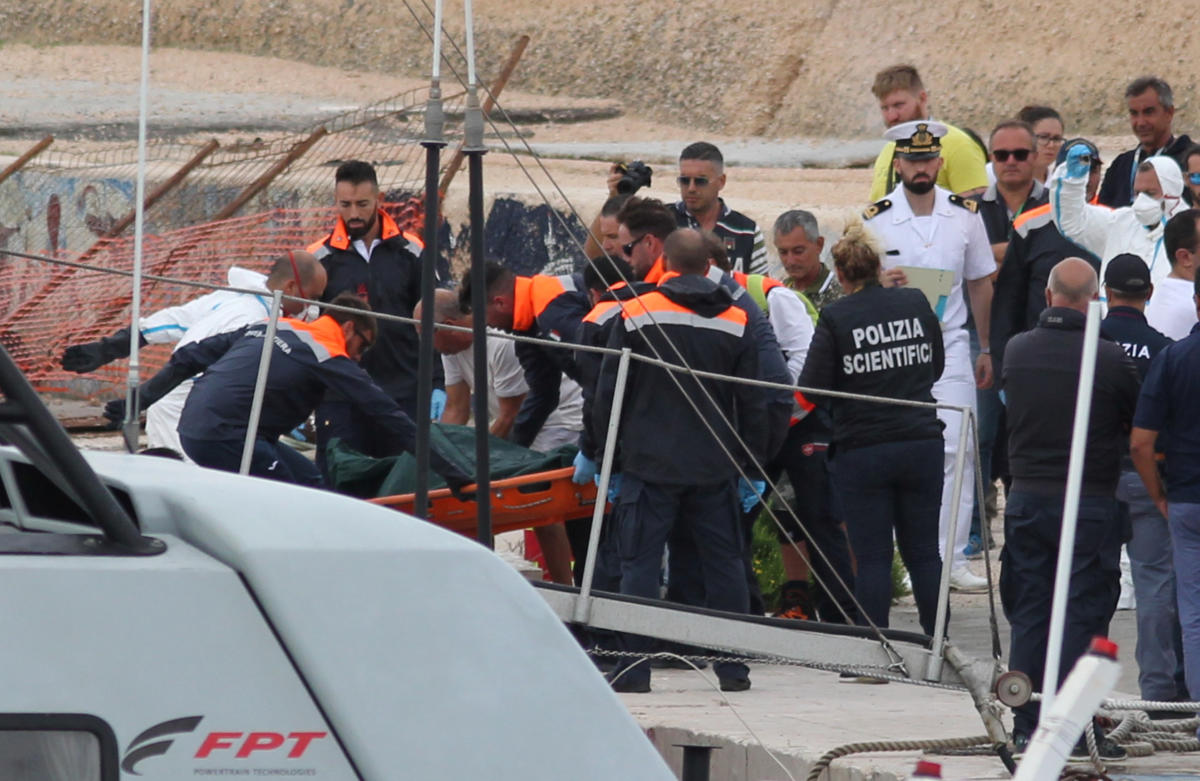 Ιταλία: Στους 13 οι νεκροί από το νέο ναυάγιο – Γυναίκες όλα τα θύματα