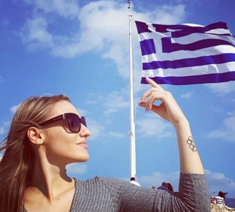 Ελληνική ανάρτηση κι από Κορακάκη! “Πάντα περήφανοι κι αλώβητοι αγωνιστές” [pic]