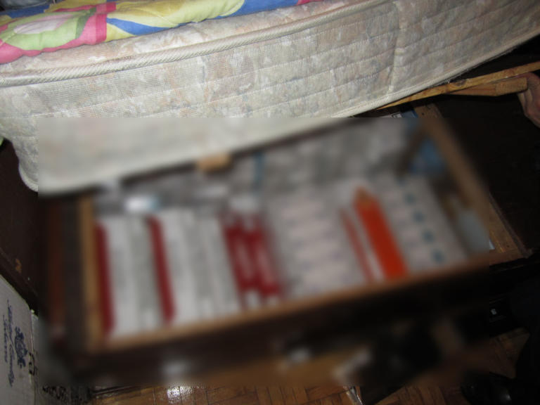 Κατασχέθηκαν 640 πακέτα λαθραία τσιγάρα από το «BLUE STAR ΠΑΤΜΟΣ»