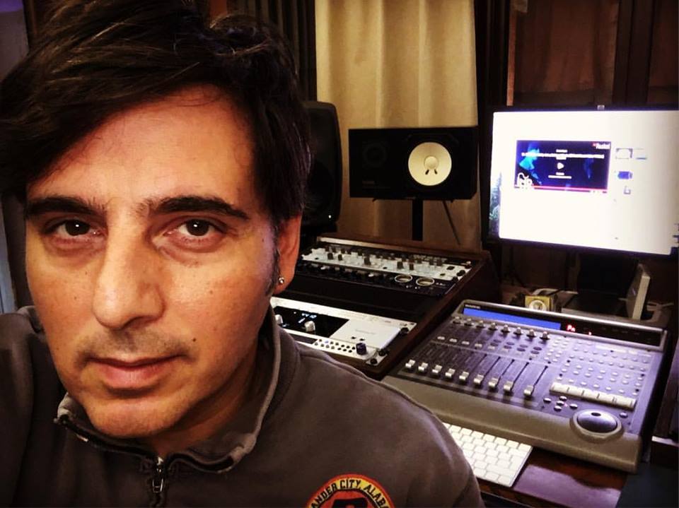 Σπάνια εμφάνιση για τον Γιώργο Λεμπέση και τη σύζυγό του! [pics]