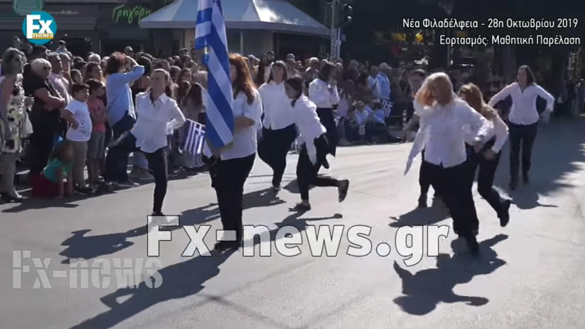 Χαμός με την παρέλαση αλά… Monty Python! «Βαριές» εκφράσεις από Βούρο – video