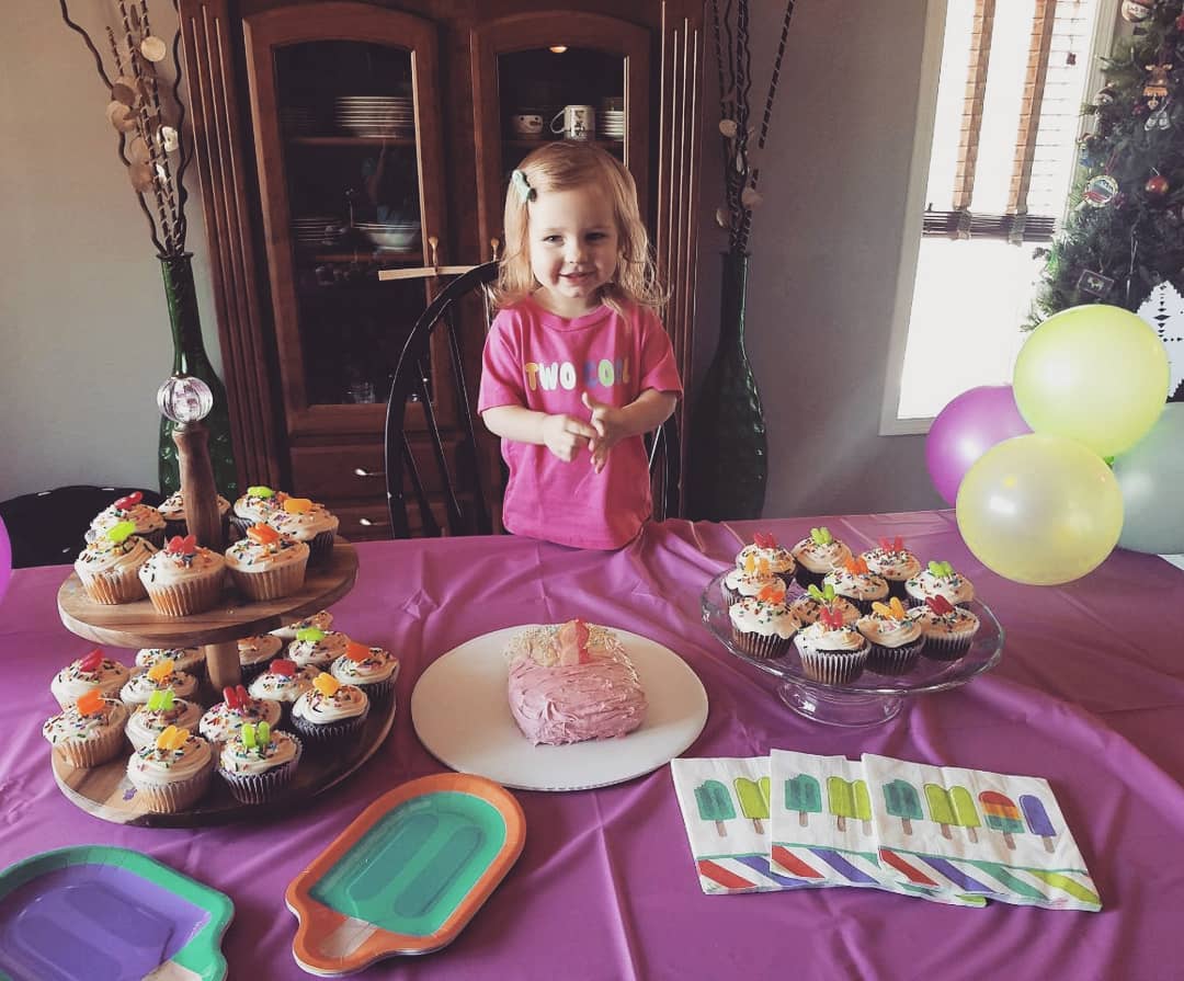 Ανείπωτη τραγωδία για γνωστό τραγουδιστή – Πέθανε η δίχρονη κόρη του