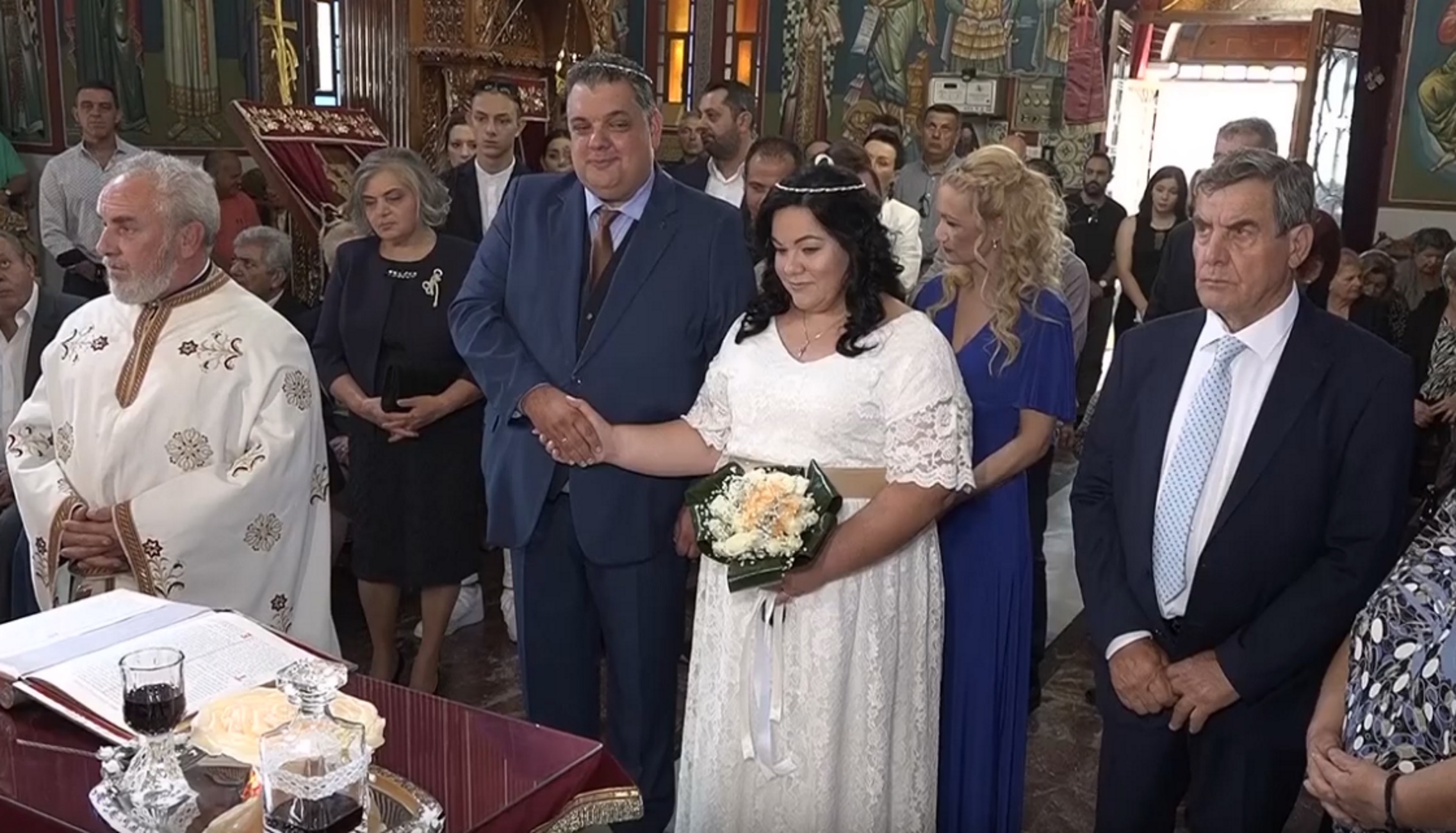 Βόλος: Η νύφη άκουσε το “η δε γυνή να φοβήται τον άντρα” και έκανε κάτι που δεν περίμενε κανείς – video