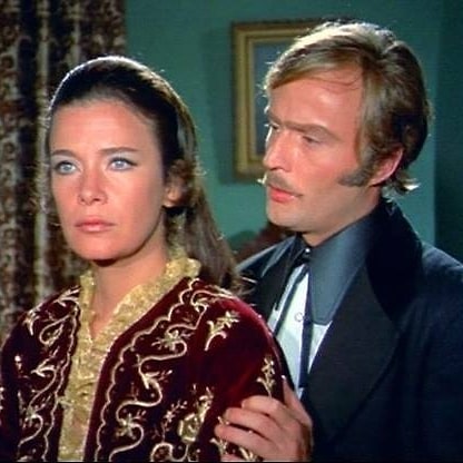 Nτίνος Καρύδης: «Από τότε που πέθανε η Τζένη Καρέζη έχω αυτό το βάρος»…