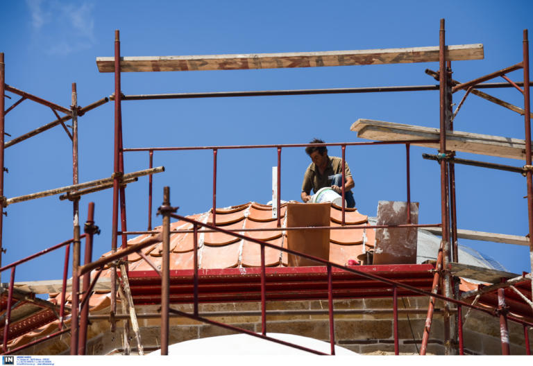 Έκπληξη από Μητσοτάκη: Καταργείται αναδρομικά ο ΦΠΑ στην οικοδομή σε βάθος 13 ετών!