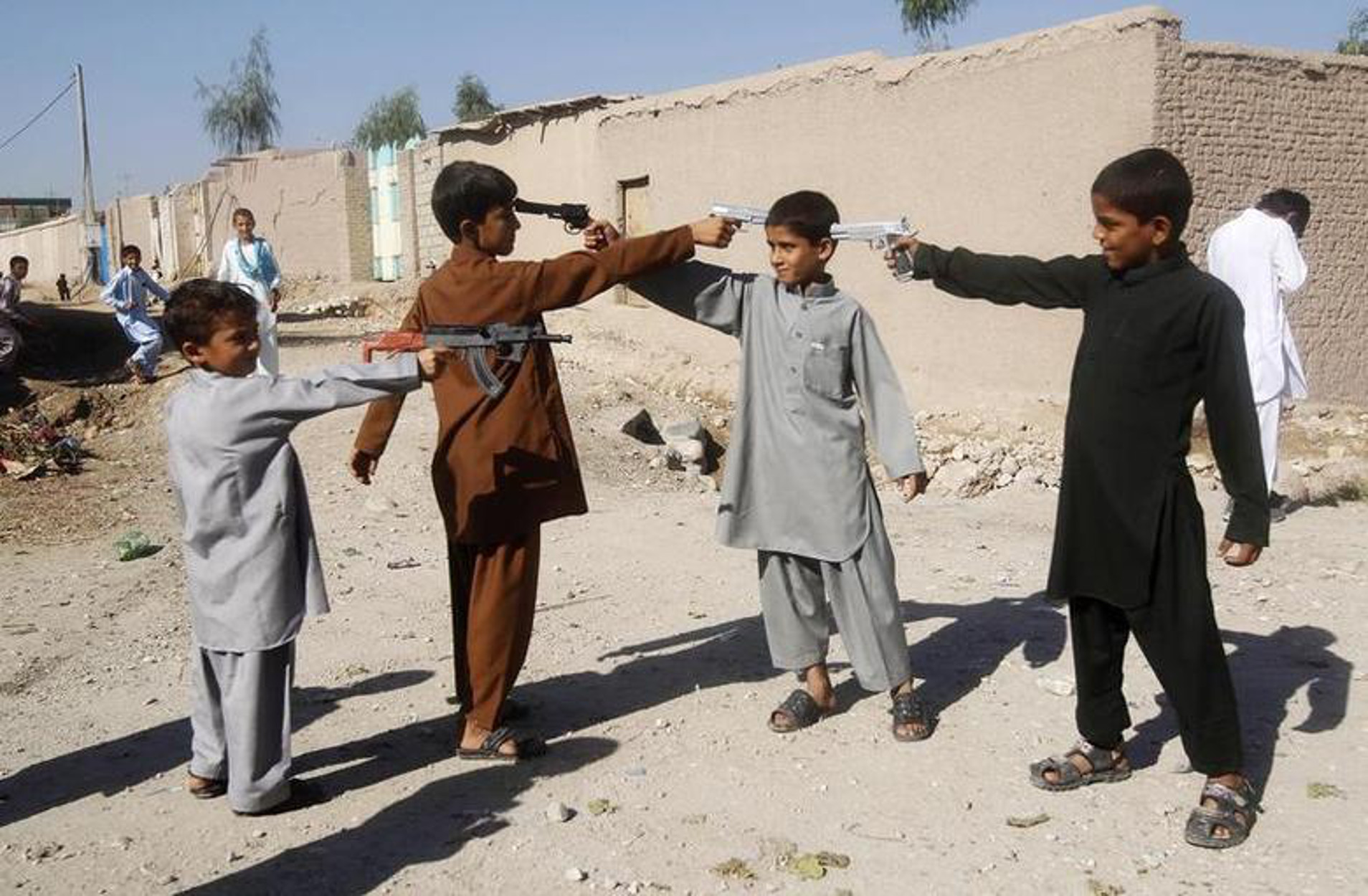 Αφγανιστάν: Σοκαριστικά στοιχεία – Τα παιδιά έως 18 χρονών έχουν ζήσει μόνο πόλεμο