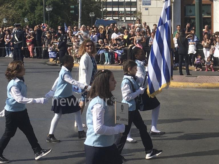 Εντυπωσιακές εικόνες στην μαθητική παρέλαση της Αθήνας για την 28η Οκτωβρίου