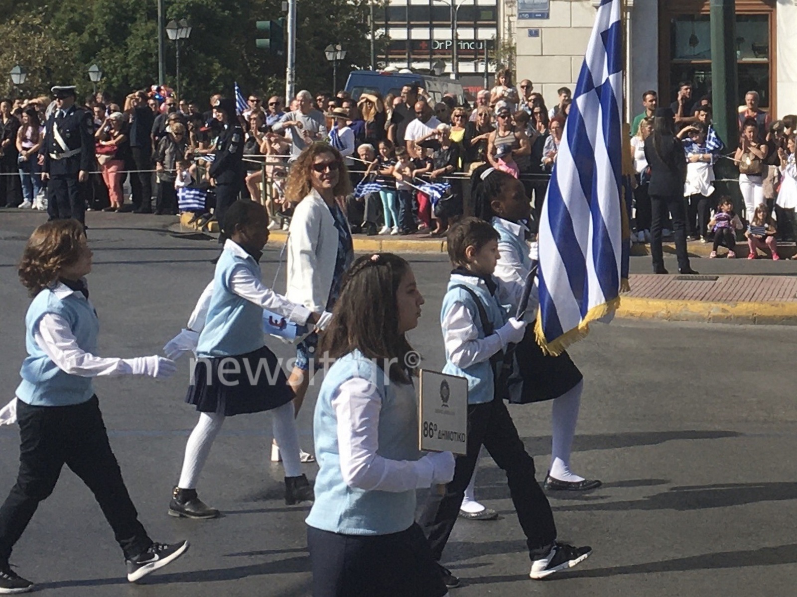 28η Οκτωβρίου: Εντυπωσιακές εικόνες στην μαθητική παρέλαση της Αθήνας [pics]