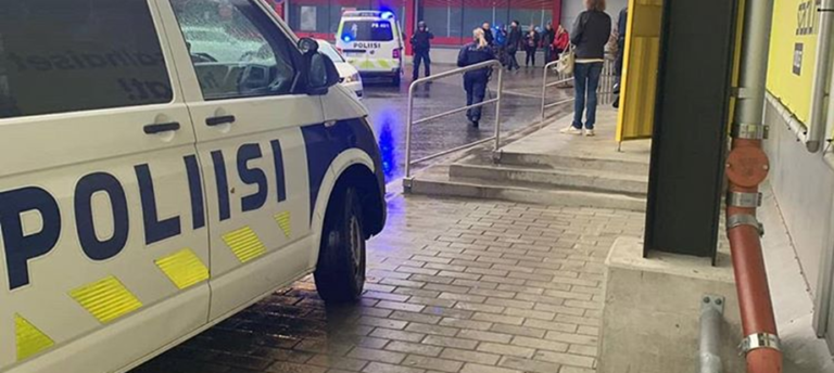 Φινλανδία: Ένας νεκρός, πολλοί τραυματίες από μανιακό με σπαθί