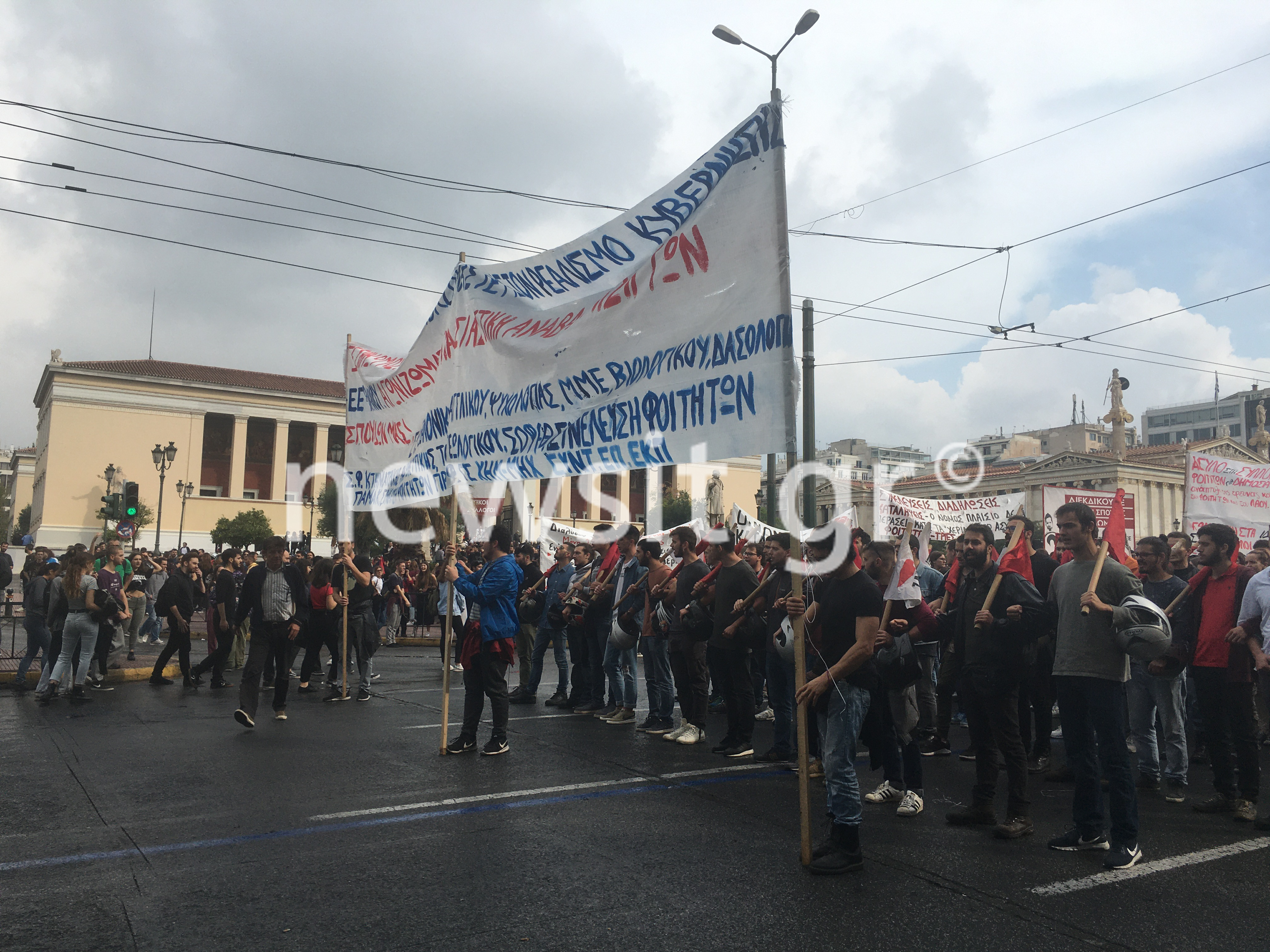 Φοιτητικό συλλαλητήριο στην Αθήνα – Κλειστοί δρόμοι – video