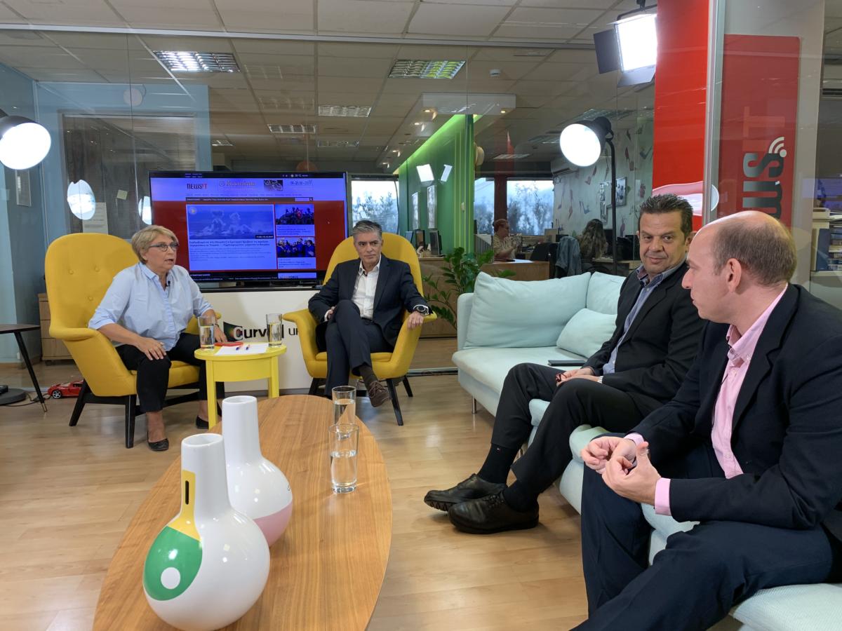 Newsit – Σύσκεψη: Η… ομαδική παράκρουση του ΣΥΡΙΖΑ και το αλαλούμ με τα αναδρομικά