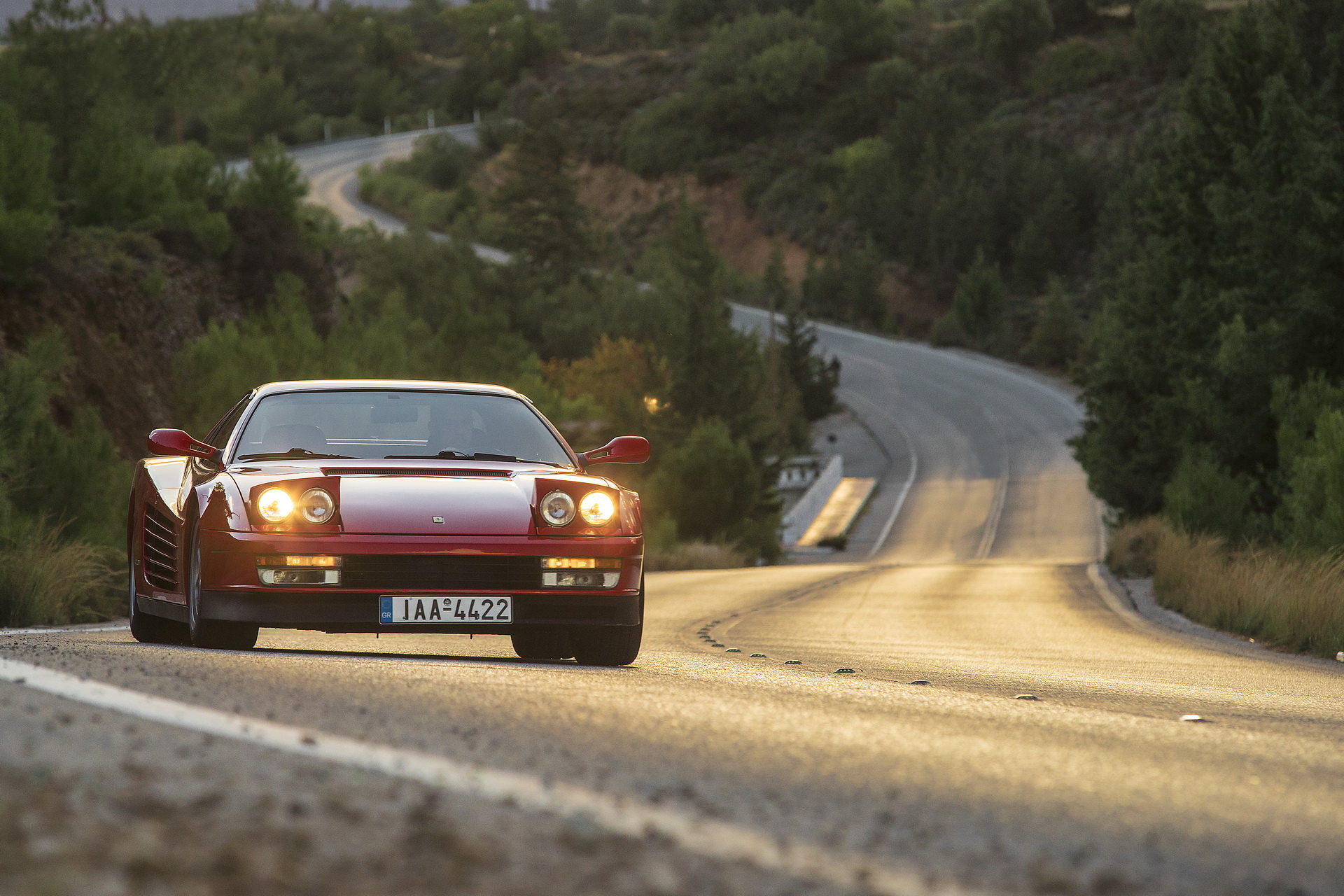 Πόση δύναμη έχει χάσει μια Ferrari Testarossa του 1987 σήμερα; [vid]