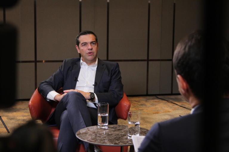 Τσίπρας εναντίον Ερντογάν! «Τραγικός! Παράνομη η εισβολή στη Συρία»