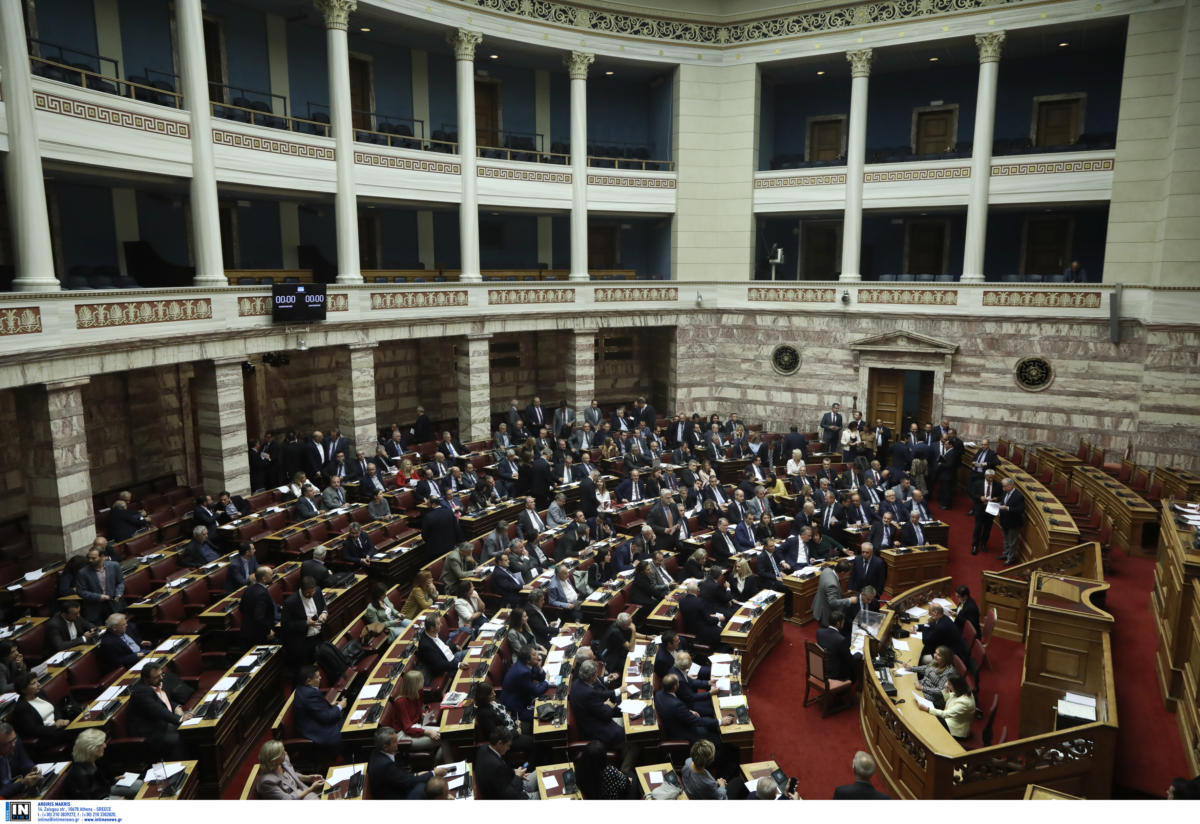 “Πόρτα” από ΝΔ στις αναθεωρητικές συνταγματικές προτάσεις του ΣΥΡΙΖΑ για τα ανθρώπινα δικαιώματα