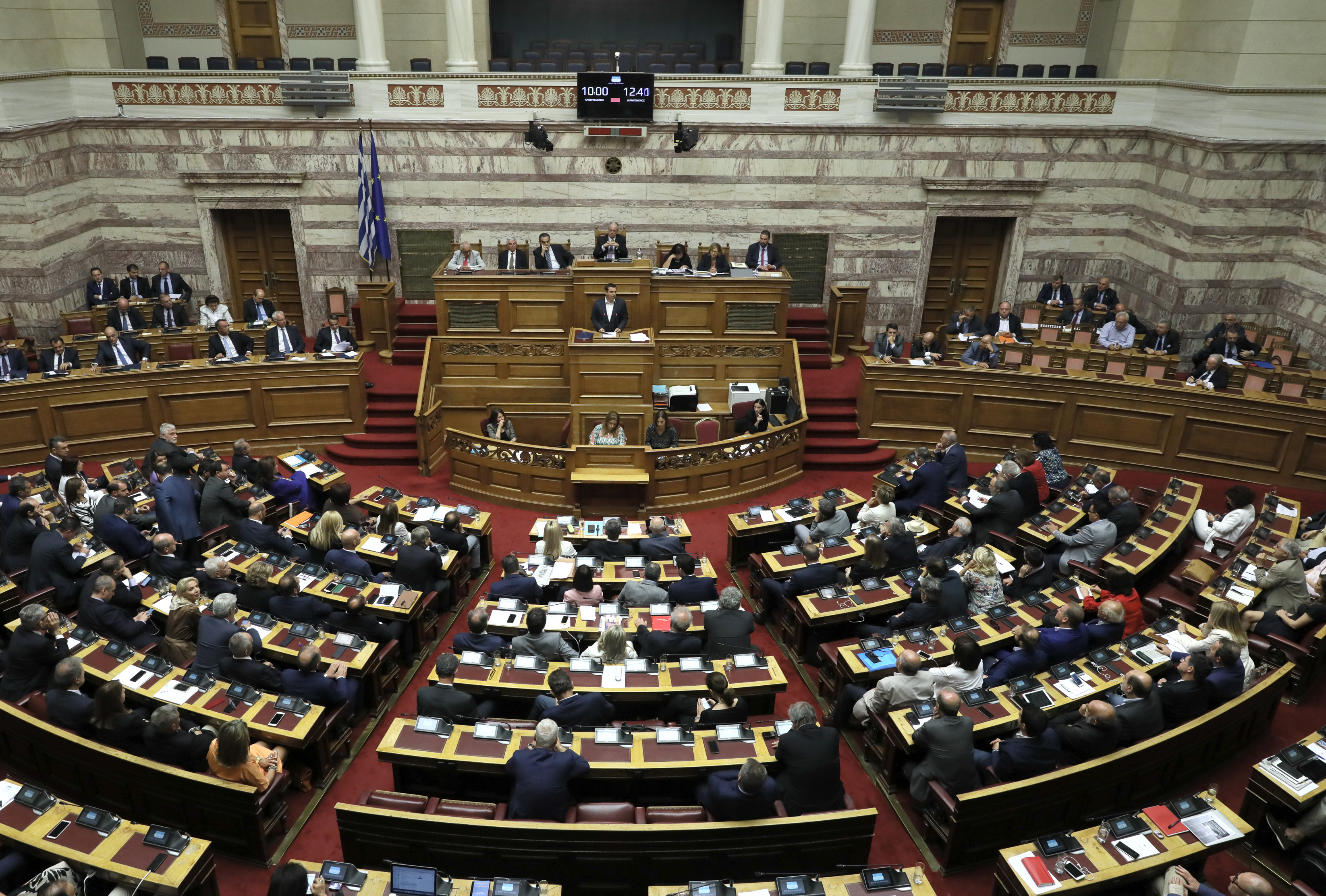 Βουλή: Αδήλωτη εργασία, μερική απασχόληση και συνδικαλιστικές οργανώσεις