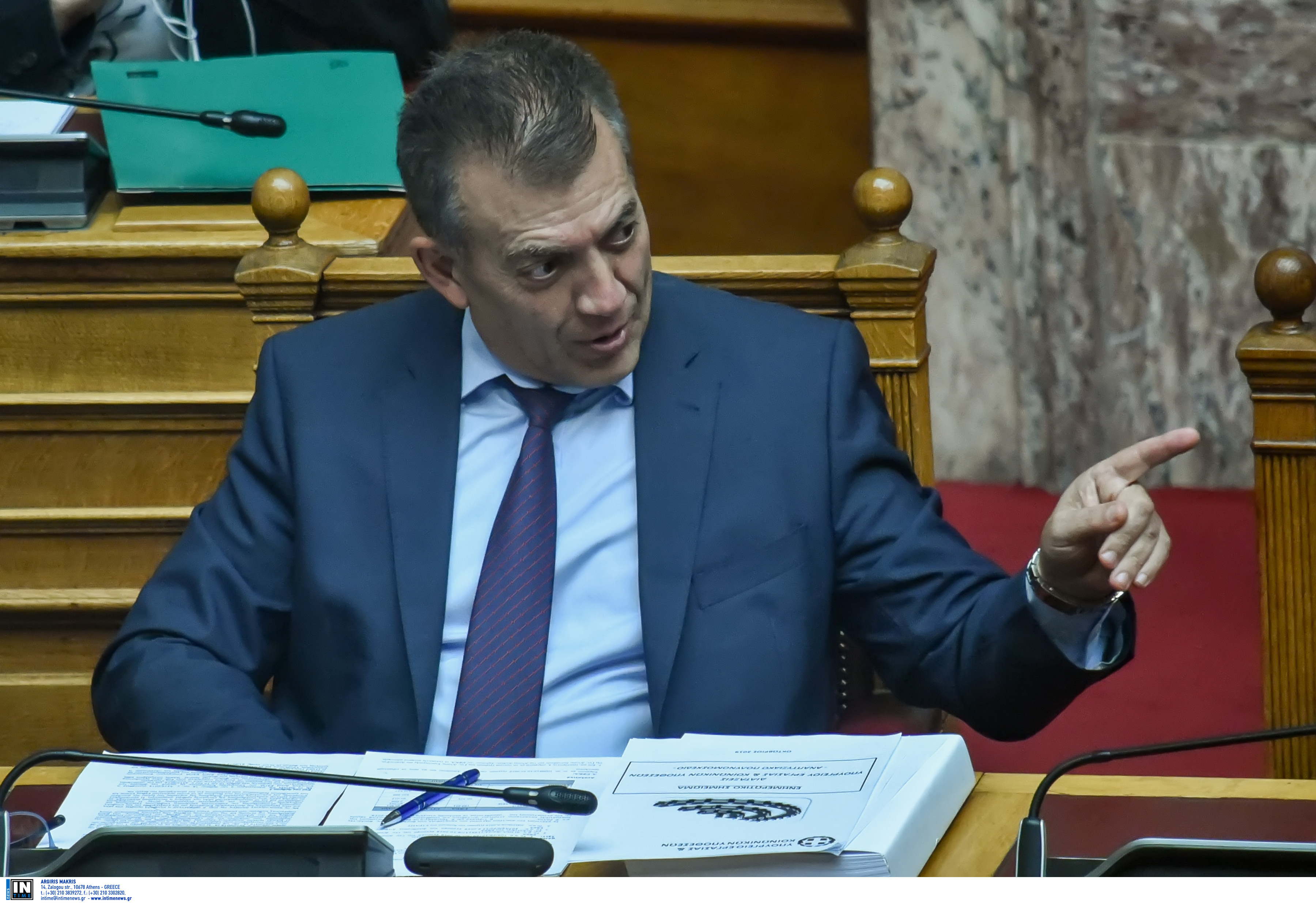 Βρούτσης: «Ξέρουμε το ήθος σου!» – Τζανακόπουλος: «Είσαι πολύ μικρός»