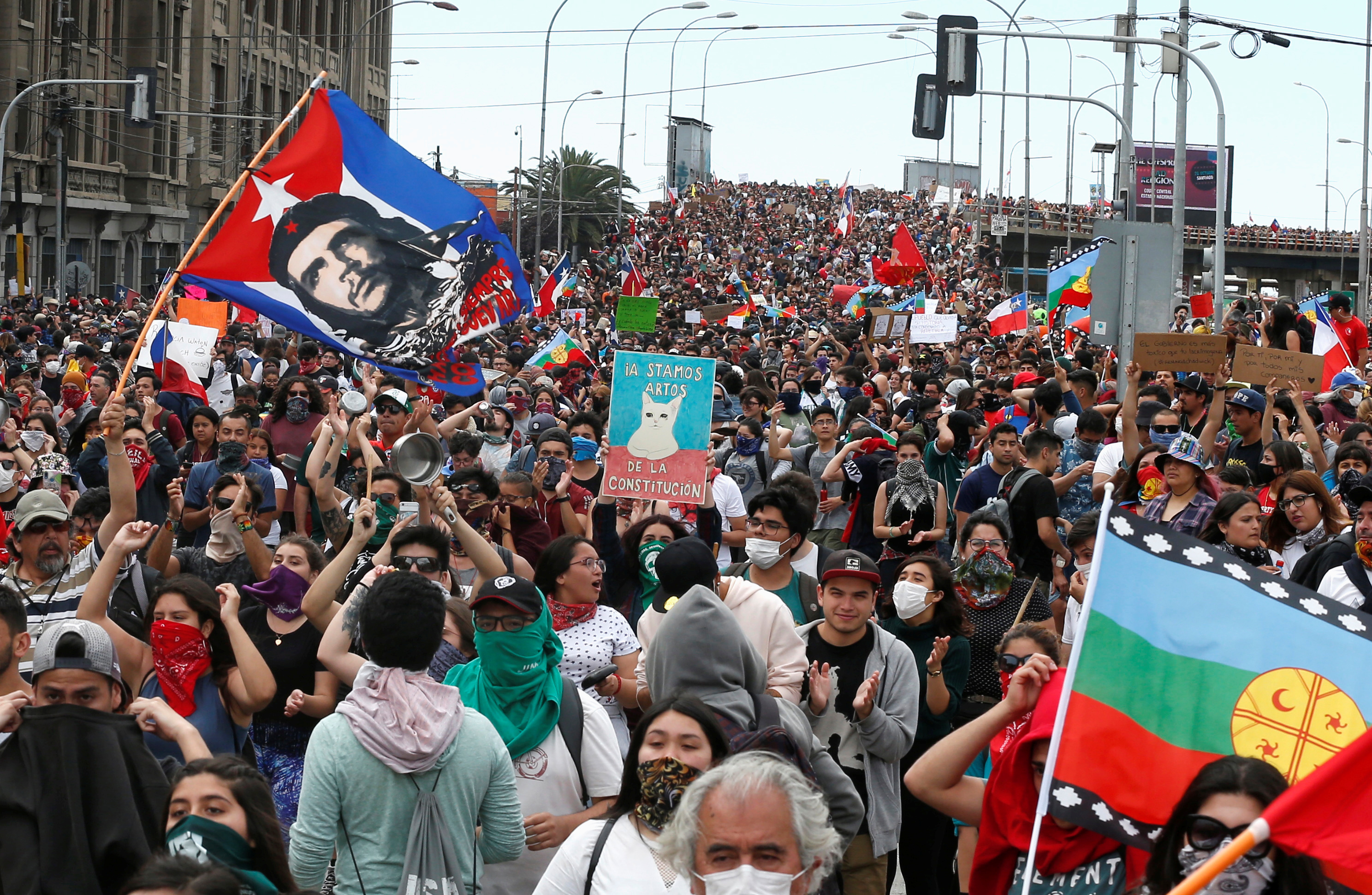 Χιλή: Ήρθη η κατάσταση εκτάκτου ανάγκης – 20 οι νεκροί στις διαδηλώσεις