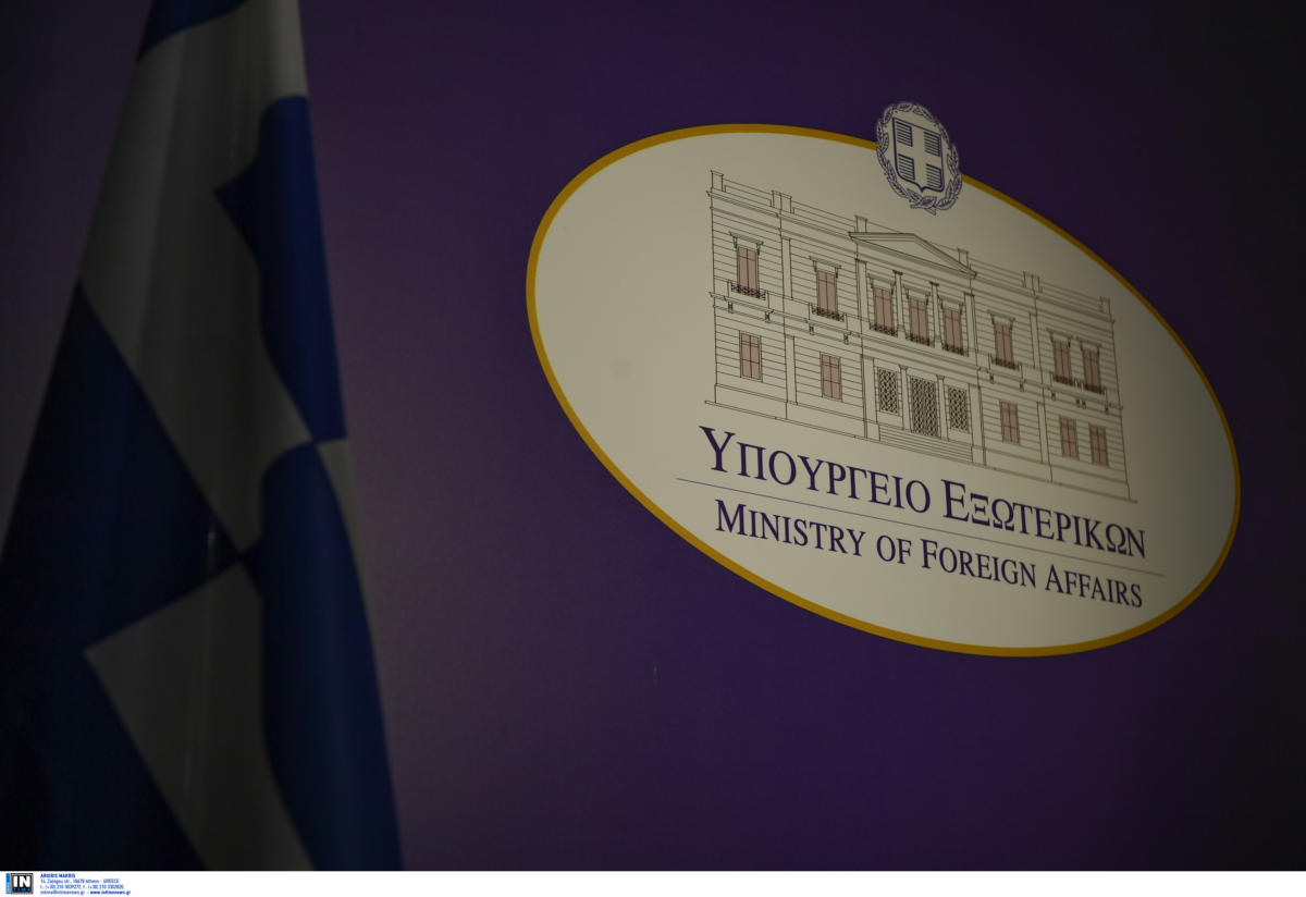 Υπουργείο Εξωτερικών: Ανυπόστατες οι κατηγορίες Τσαβούσογλου για τη συμπεριφορά της Ελλάδας στους πρόσφυγες