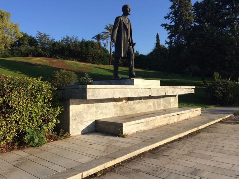“Επιχείρηση κάθαρση” στο Πάρκο Ελευθερίας από το Δήμο Αθηναίων