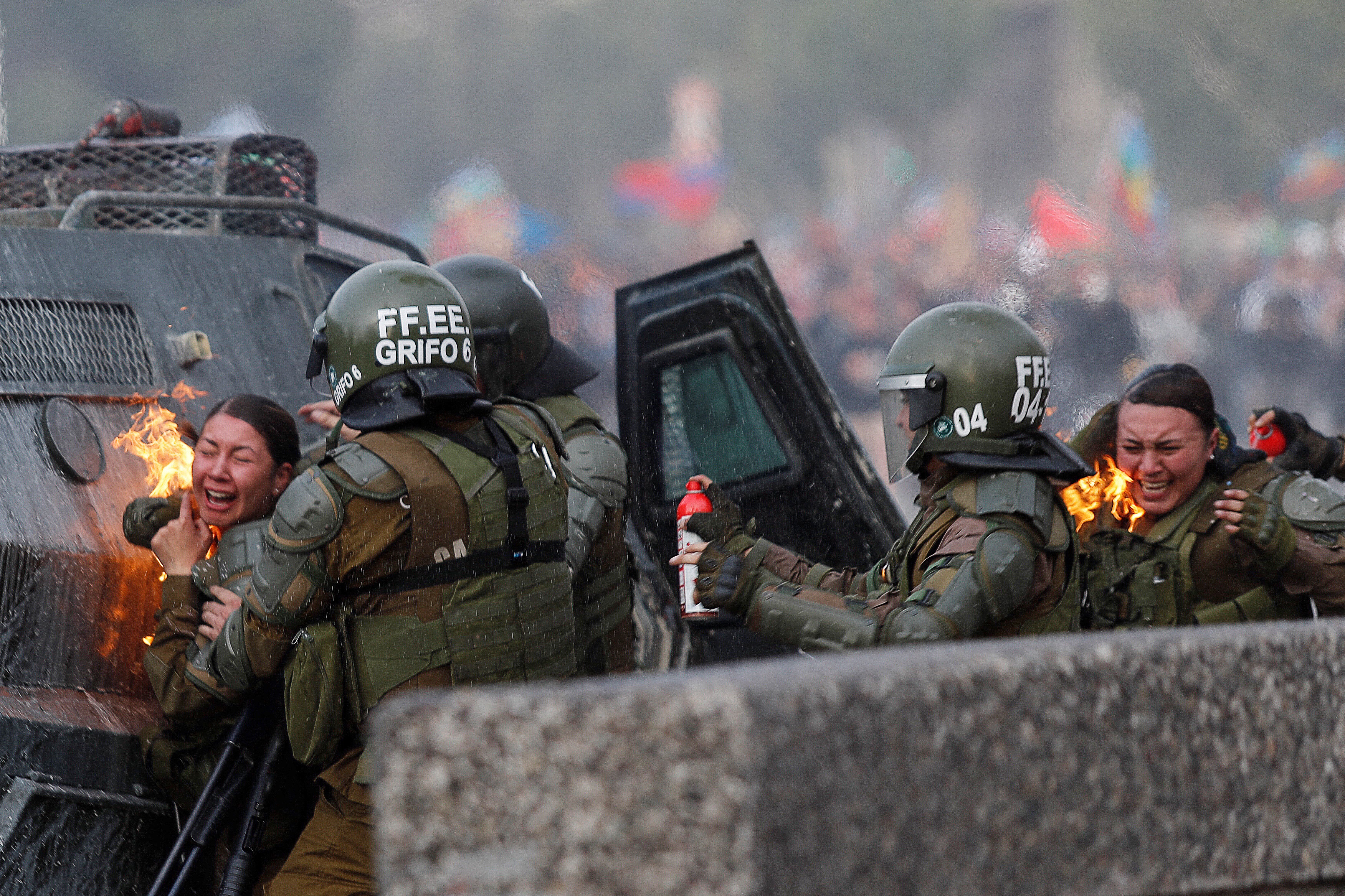 Χιλή: Δεν παραιτείται ο πρόεδρος Πινιέρα παρά τις αιματηρές διαδηλώσεις!