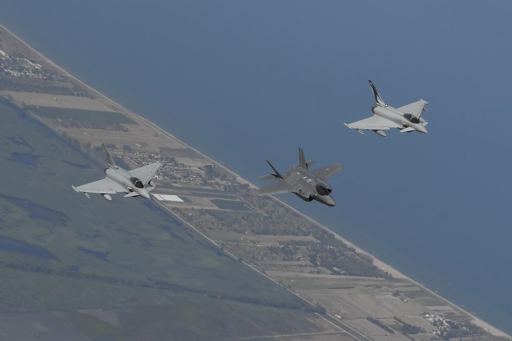 Η μέρα που σόκαρε τον αεροπορικό κόσμο! Τα F-35 έχασαν σε αερομαχία από γερμανικά μαχητικά