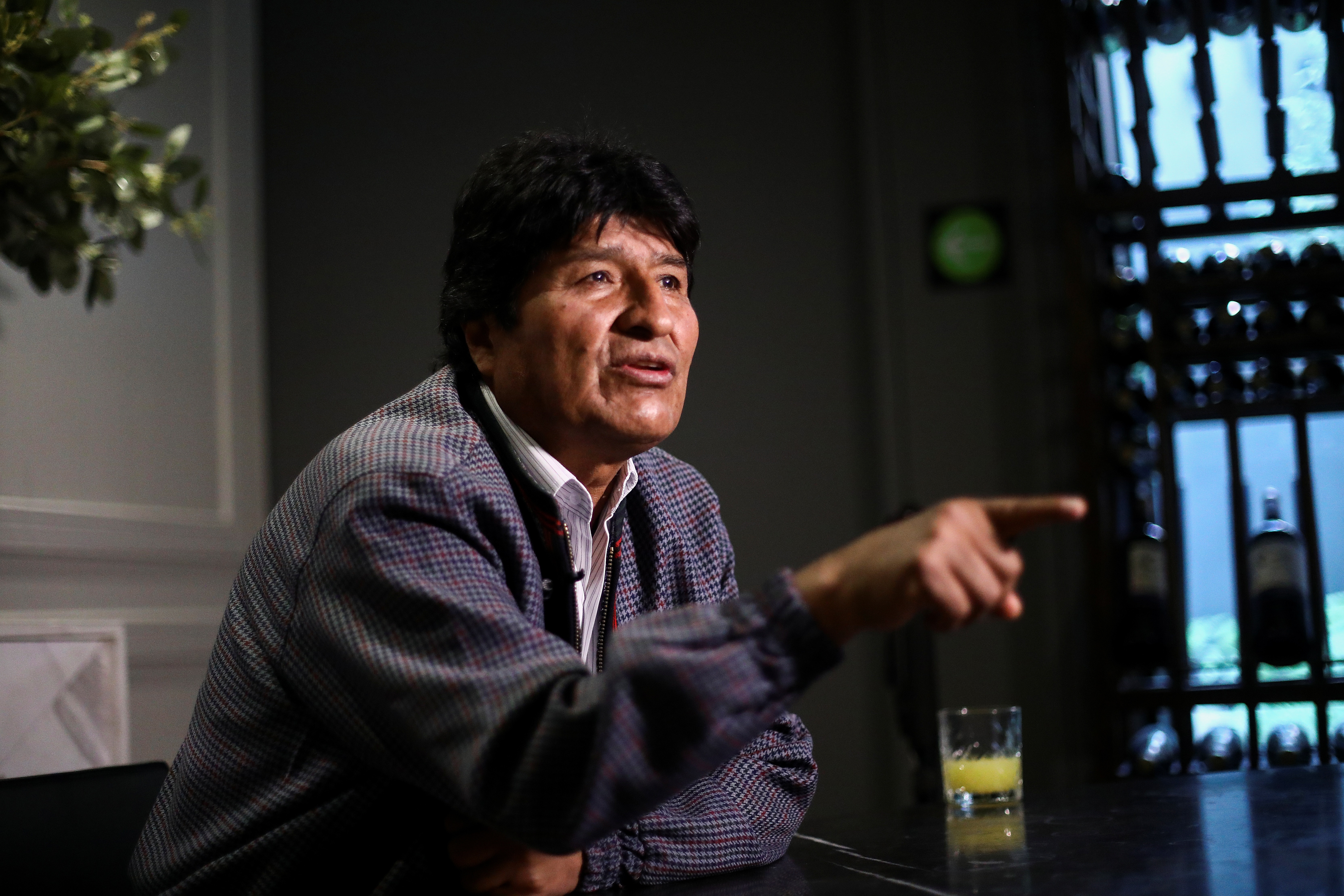 Βολιβία: Ένταλμα σύλληψης για τον Έβο Μοράλες
