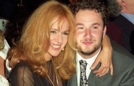 Aλίκη Βουγιουκλάκη: Η φωτογραφία ντοκουμέντο, μέσα από το χειρουργείο