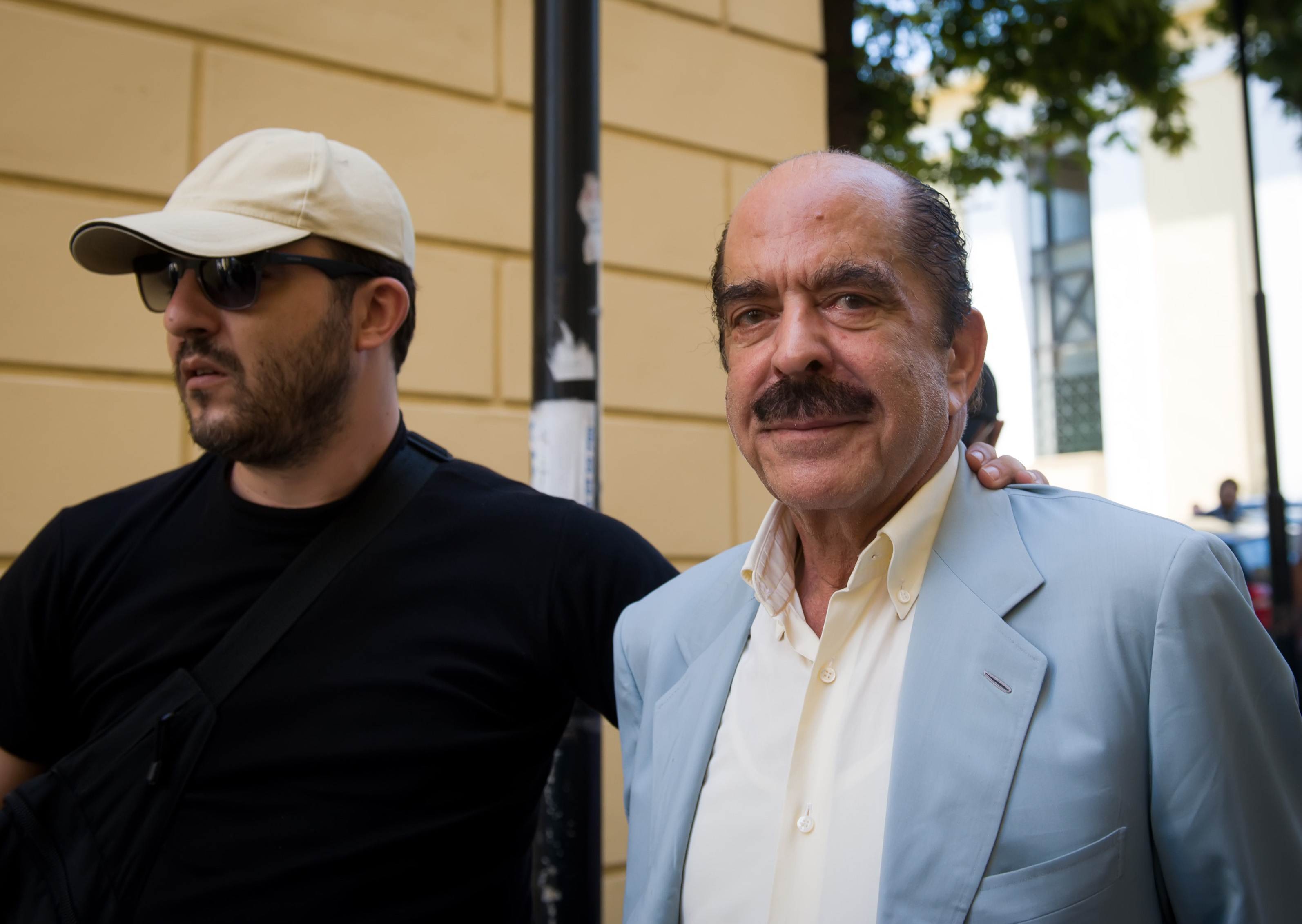 Πέθανε ο Κωνσταντίνος Δαφέρμος – Ποιος ήταν ο “άρχοντας των όπλων”