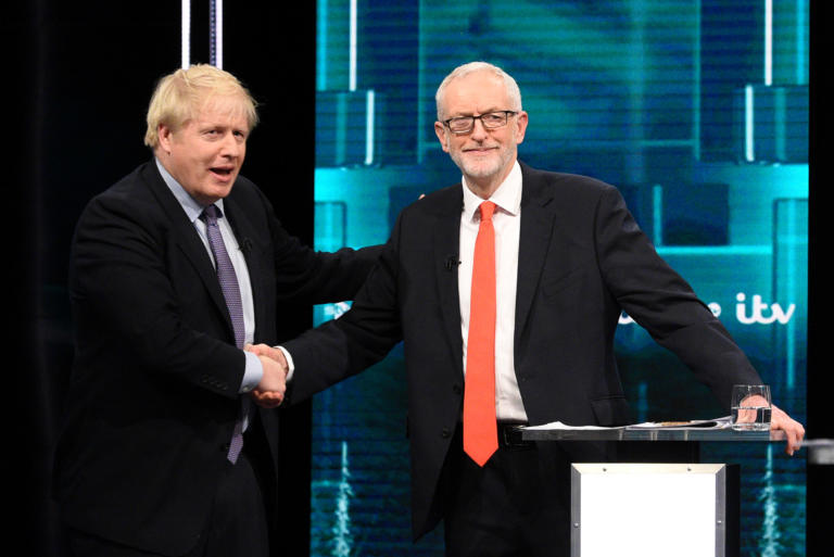 Η χειραψία, η υπόσχεση Τζόνσον - Κόρμπιν και τα γελάκια του κοινού! Όλα όσα έγιναν στο βρετανικό debate