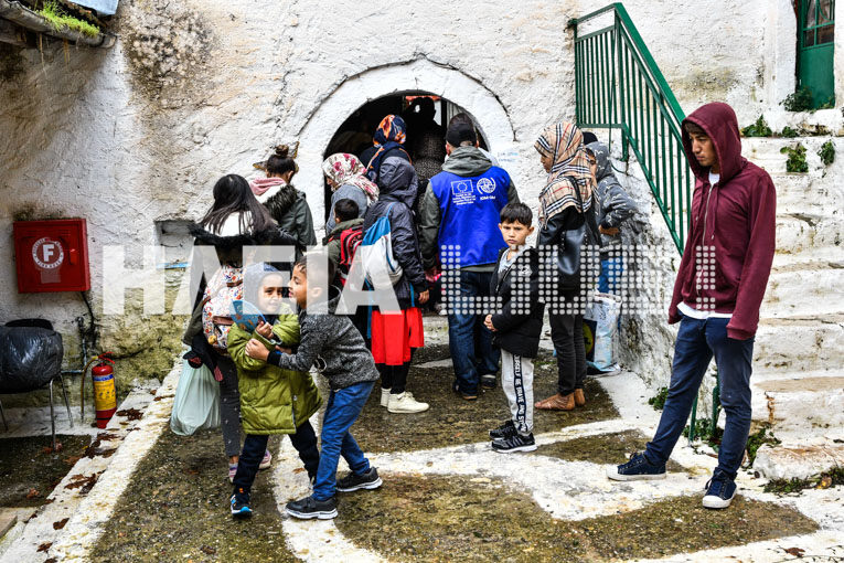 Δίρβη: Κάτοικος ξυλοκόπησε διερμηνέα προσφύγων! Ακατάλληλες οι συνθήκες στη δομή