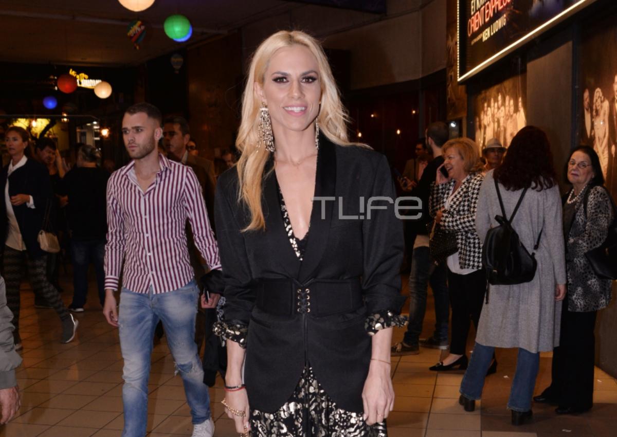 Η Παριζιάνα: Πλήθος επωνύμων στην επίσημη πρεμιέρα της Μπέσυ Μάλφα!