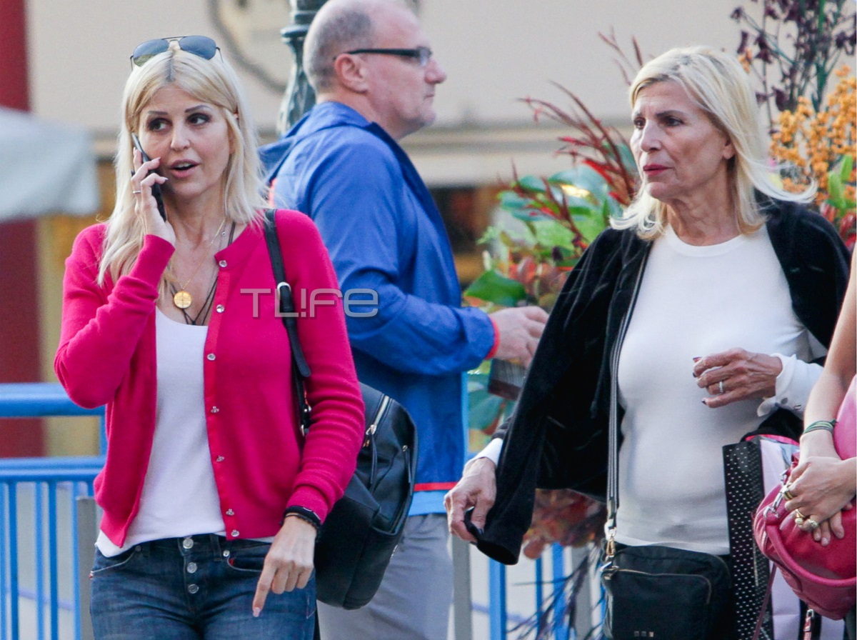 Έλενα Ράπτη: Η βουλευτής με τη μητέρα της, βόλτα στη Θεσσαλονίκη! [pics]