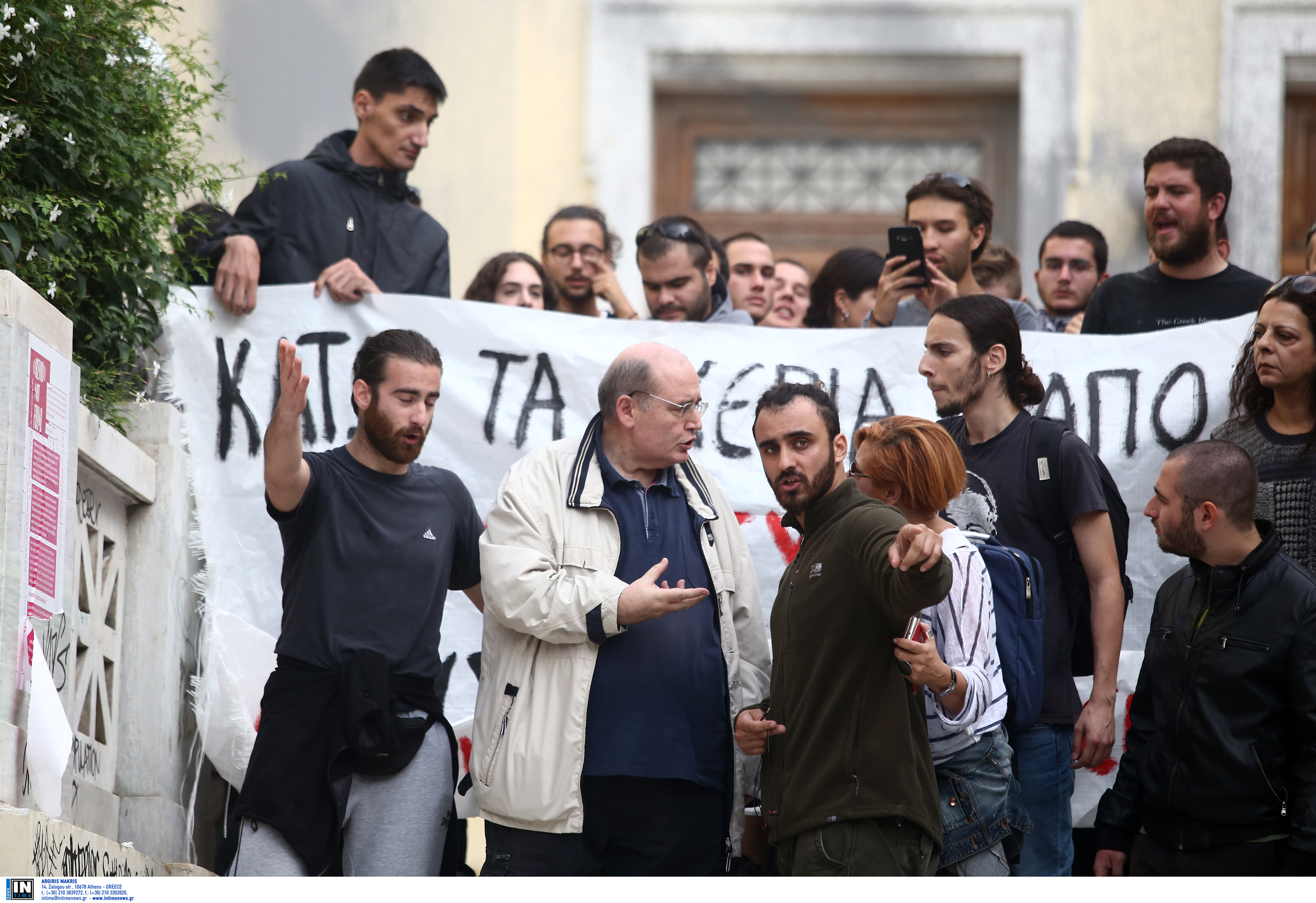 Πέτσας για ΑΣΟΕΕ: Ο ΣΥΡΙΖΑ επιλέγει να ταυτιστεί και πάλι με τους μπαχαλάκηδες