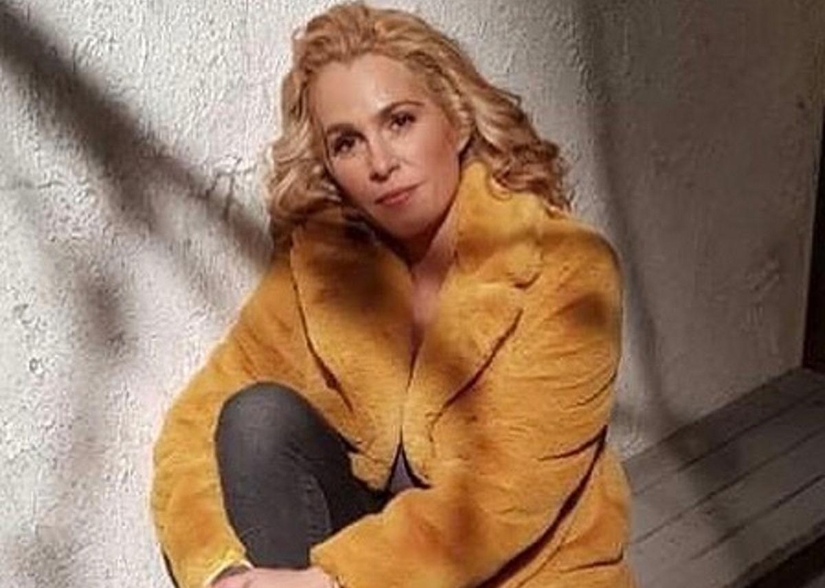Τζένη Μπότση: Ποζάρει με φουσκωμένη κοιλιά λίγες ημέρες πριν γεννήσει!