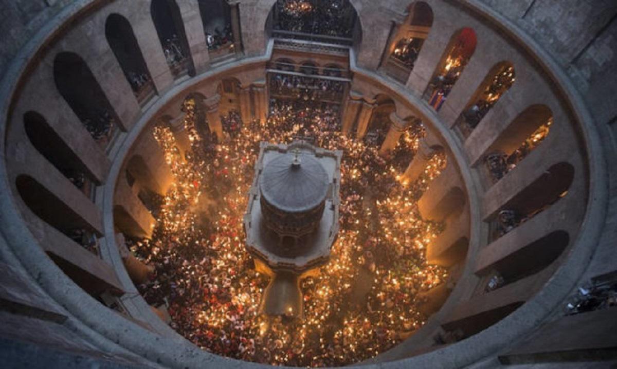 Γιατί τα κλειδιά  του Ναού του Παναγίου Τάφου τα κρατάνε μουσουλμάνοι;
