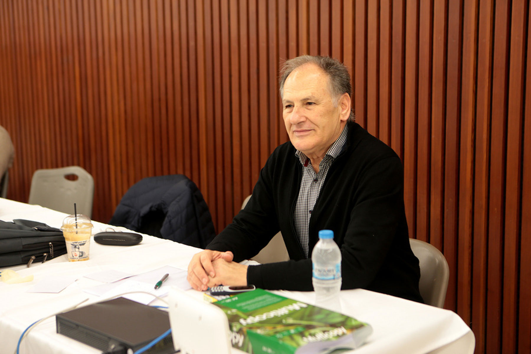 Κώστας Λαλιώτης: «Από τις ερπύστριες των αρμάτων μάχης, στις ερπύστριες της μετα-αλήθειας και της μετα-ιστορίας»