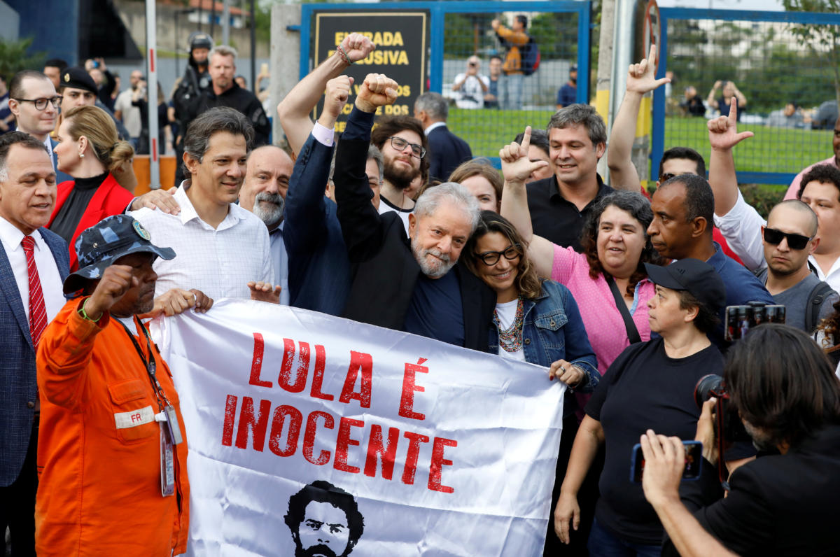 Βραζιλία: Αποφυλακίστηκε ο πρώην πρόεδρος της χώρας Λούλα ντα Σίλβα