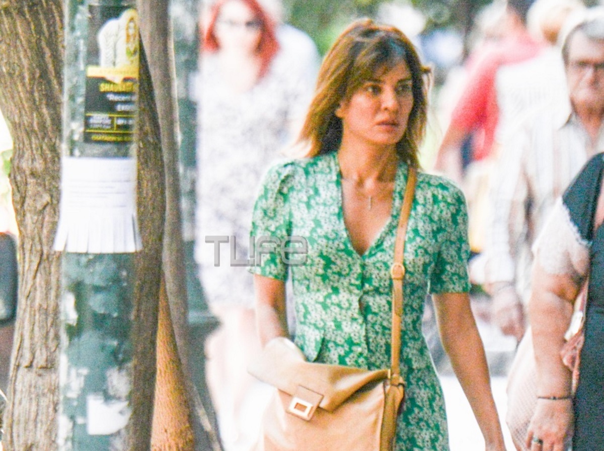 Δήμητρα Ματσούκα: Με casual look βολτάρει στο κέντρο της Αθήνας!