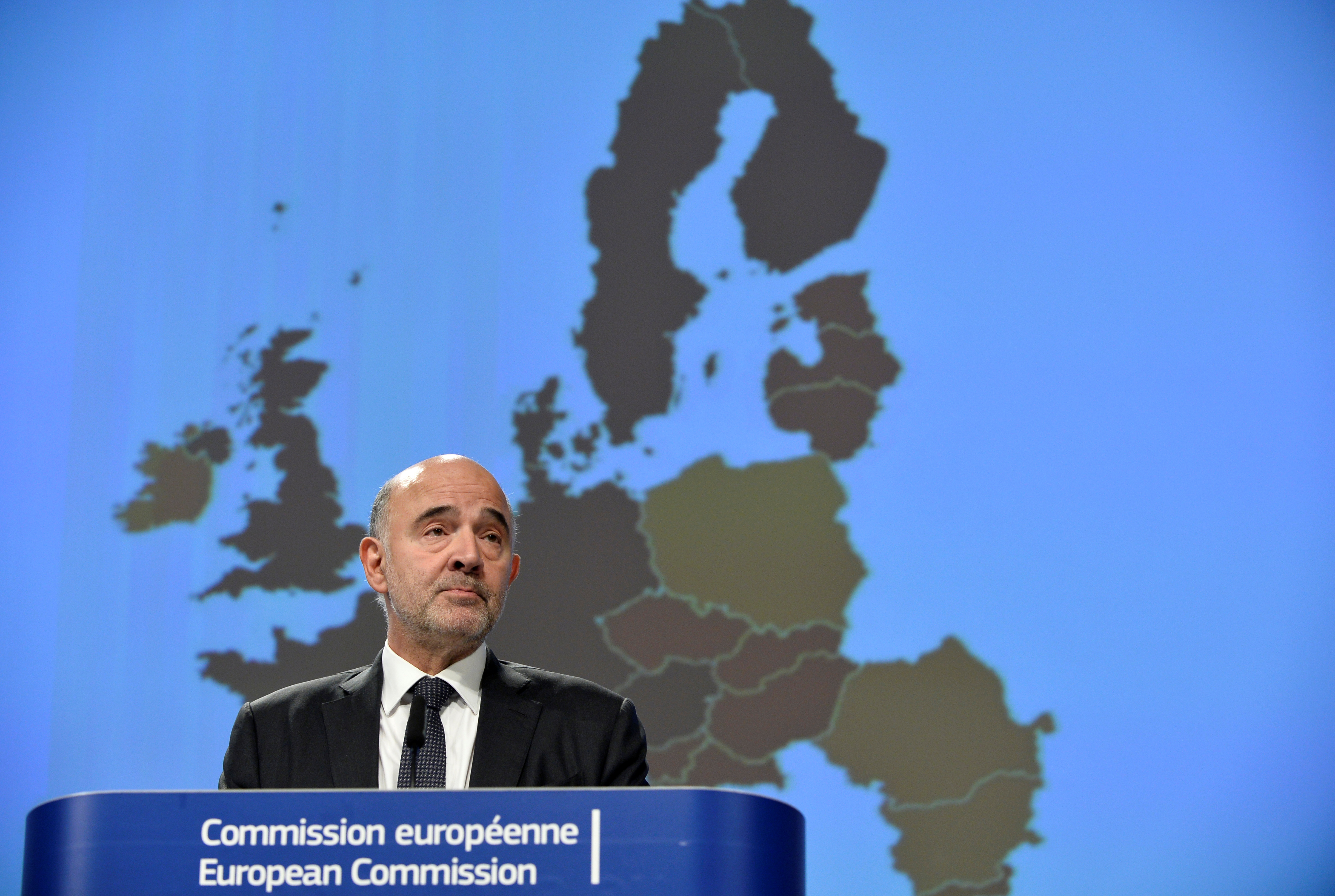 Μοσκοβισί: Δεν μπορεί η Ελλάδα να πετυχαίνει για πάντα πλεόνασμα 3,5%