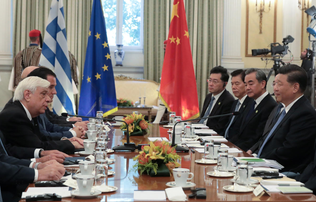 Παυλόπουλος σε Σι Τζινπίνγκ: Αναβαθμίζεται η σχέση Ελλάδας – Κίνας που ξεκίνησε επί Καραμανλή