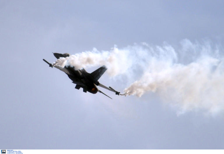 10 μαθητές θα πετάξουν με εκπαιδευτικό αεροσκάφος της Πολεμικής Αεροπορίας - Οι τυχεροί της κλήρωσης