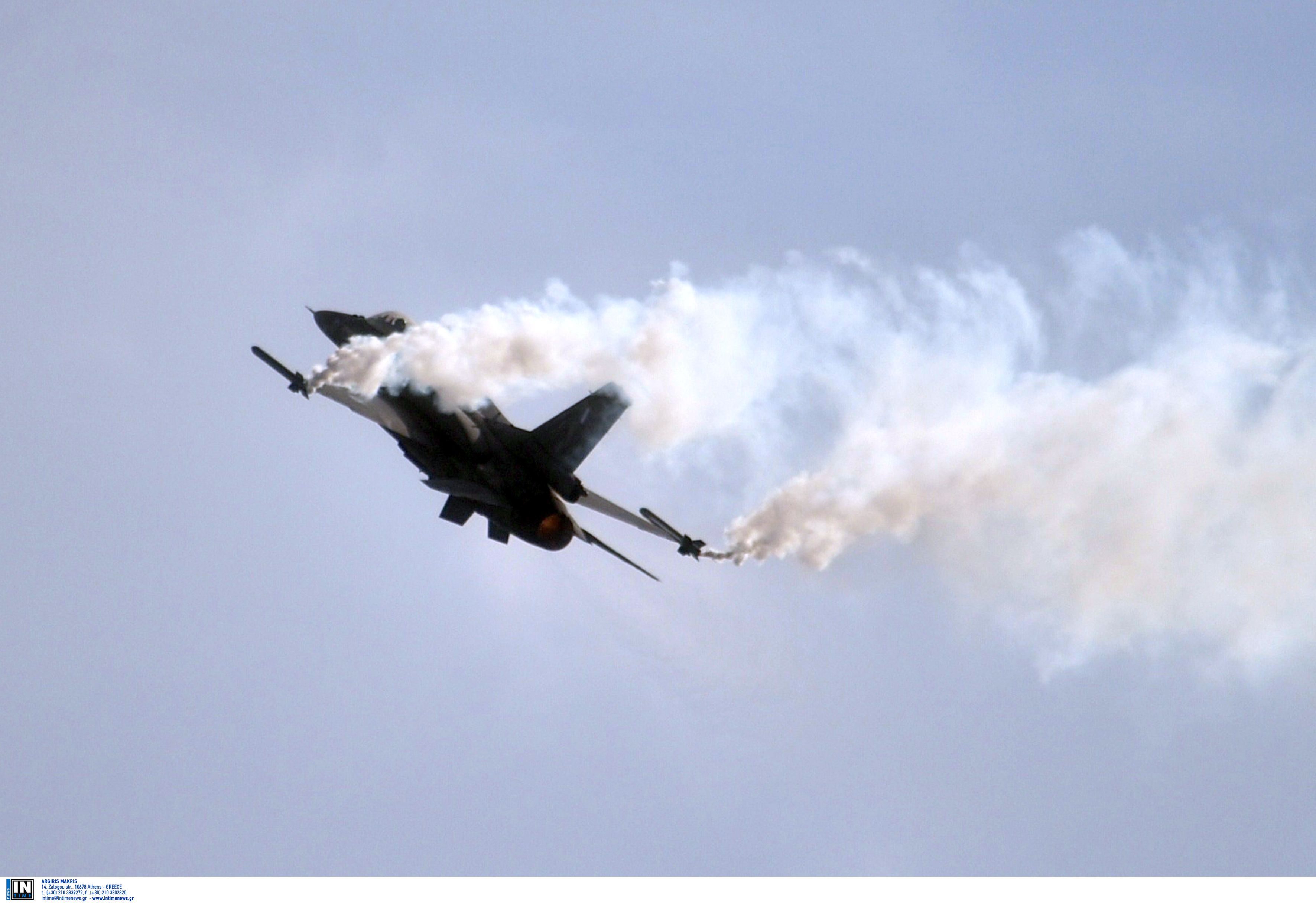 Πολεμική Αεροπορία: 10 μαθητές Λυκείου θα πετάξουν με εκπαιδευτικό αεροσκάφος