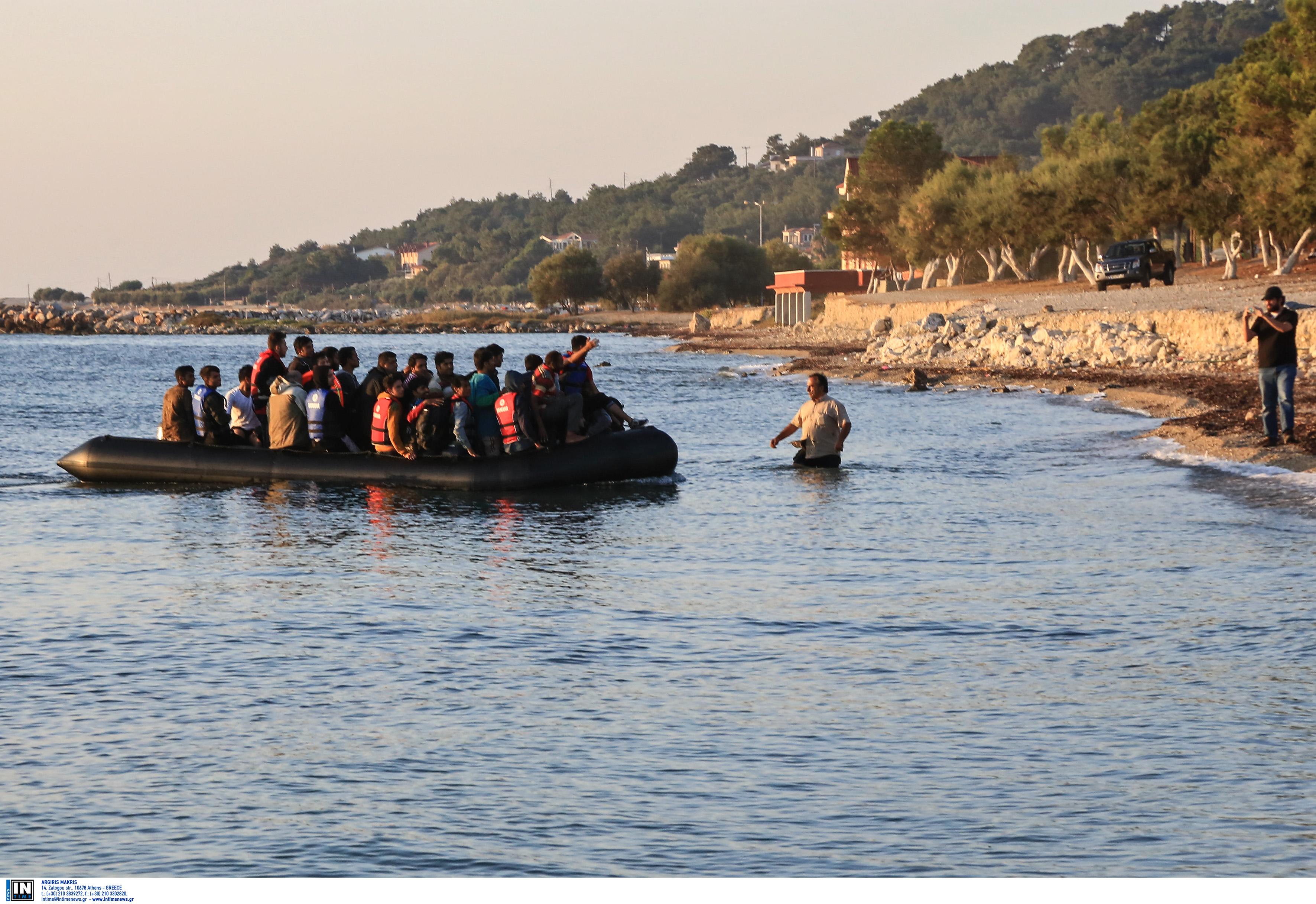 Κως: Προσπαθούν να μπλοκάρουν τη δημιουργία κλειστού κέντρου για πρόσφυγες και μετανάστες!